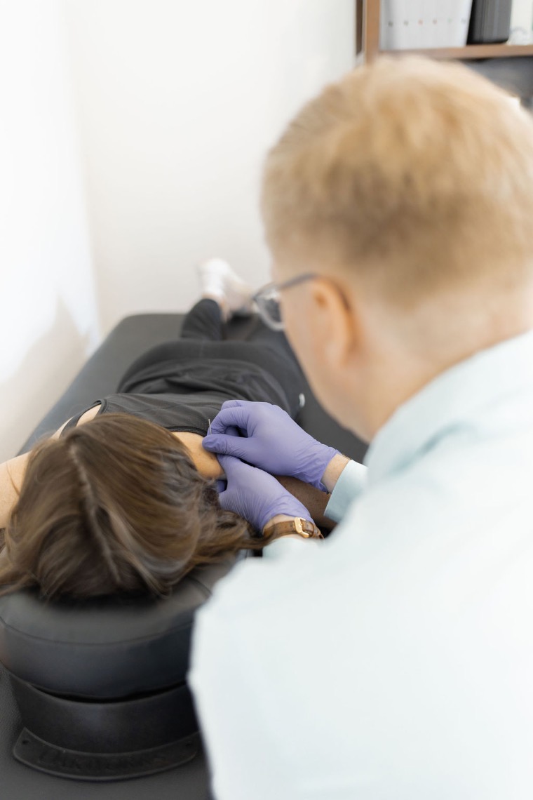 Trigger point dry needling of the neck and shoulder